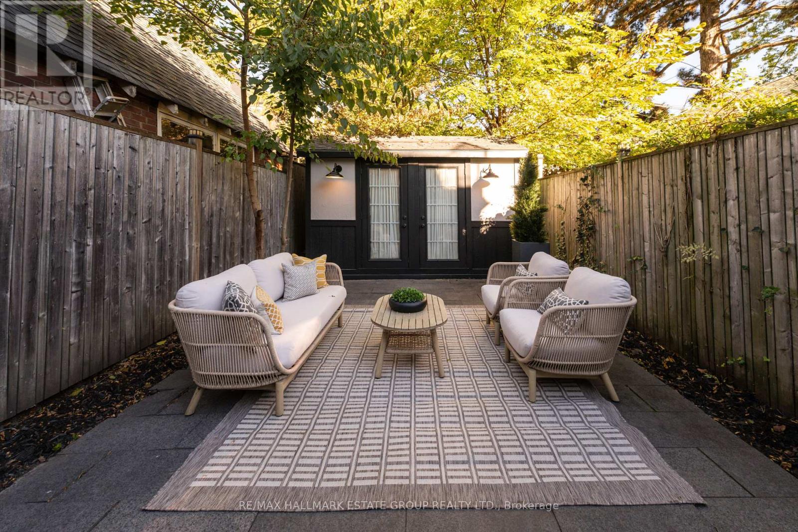 105 Lee Avenue, Toronto, ON photo 48