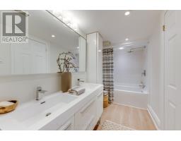 105 Lee Avenue, Toronto, ON M4E2P2 Photo 40