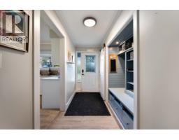 12037 208 Street, Maple Ridge, BC V2X4W9 Photo 8
