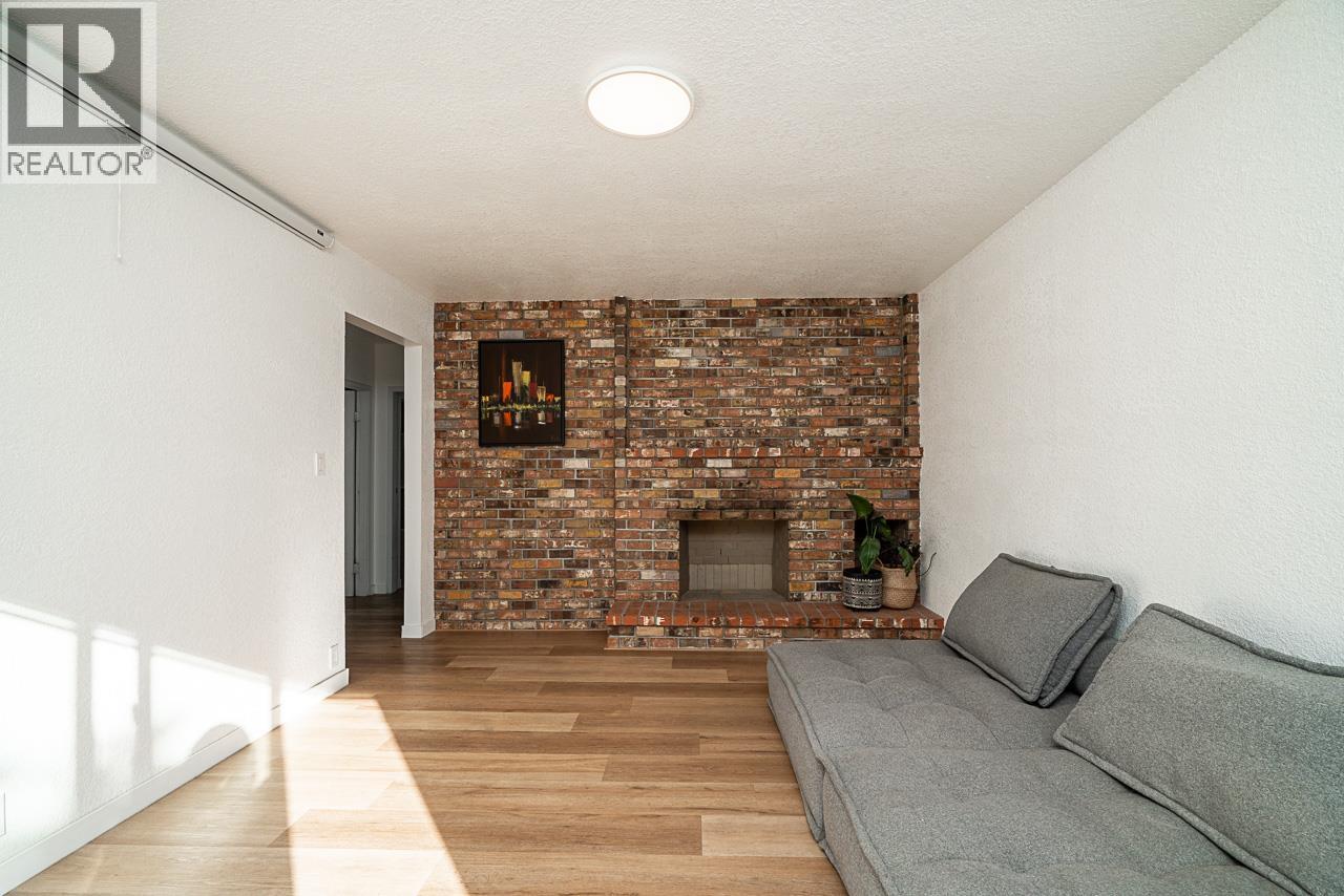 4XXX ETON STREET, Burnaby - Image 1