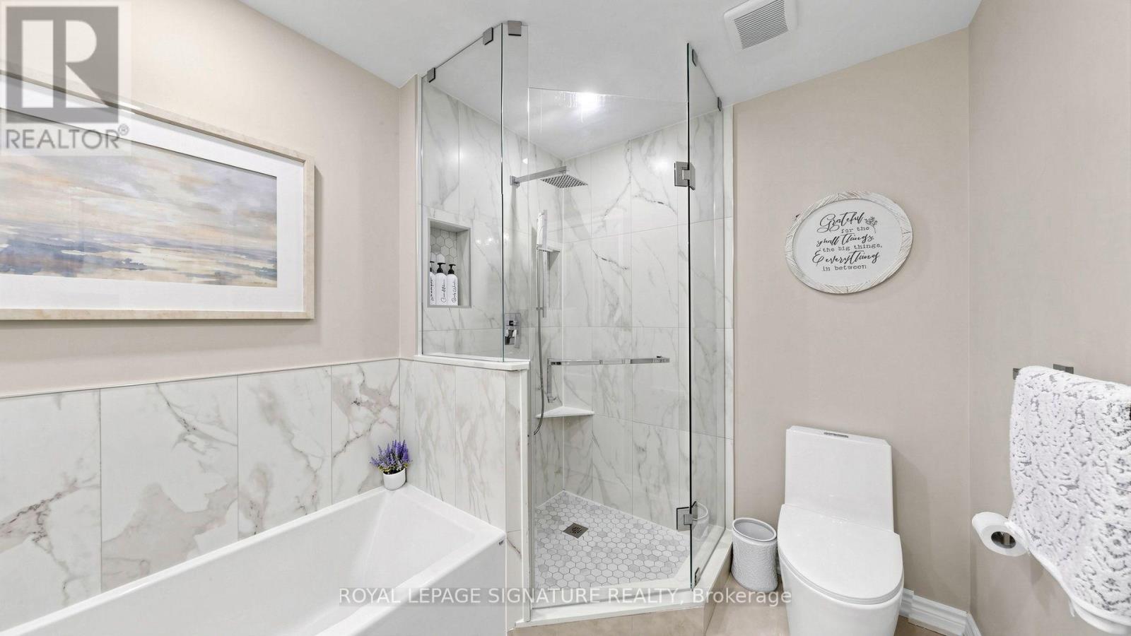 1754 Donald Cousens Parkway, Markham, ON photo 10