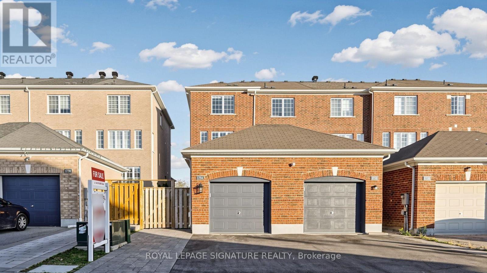 1754 Donald Cousens Parkway, Markham, ON photo 14