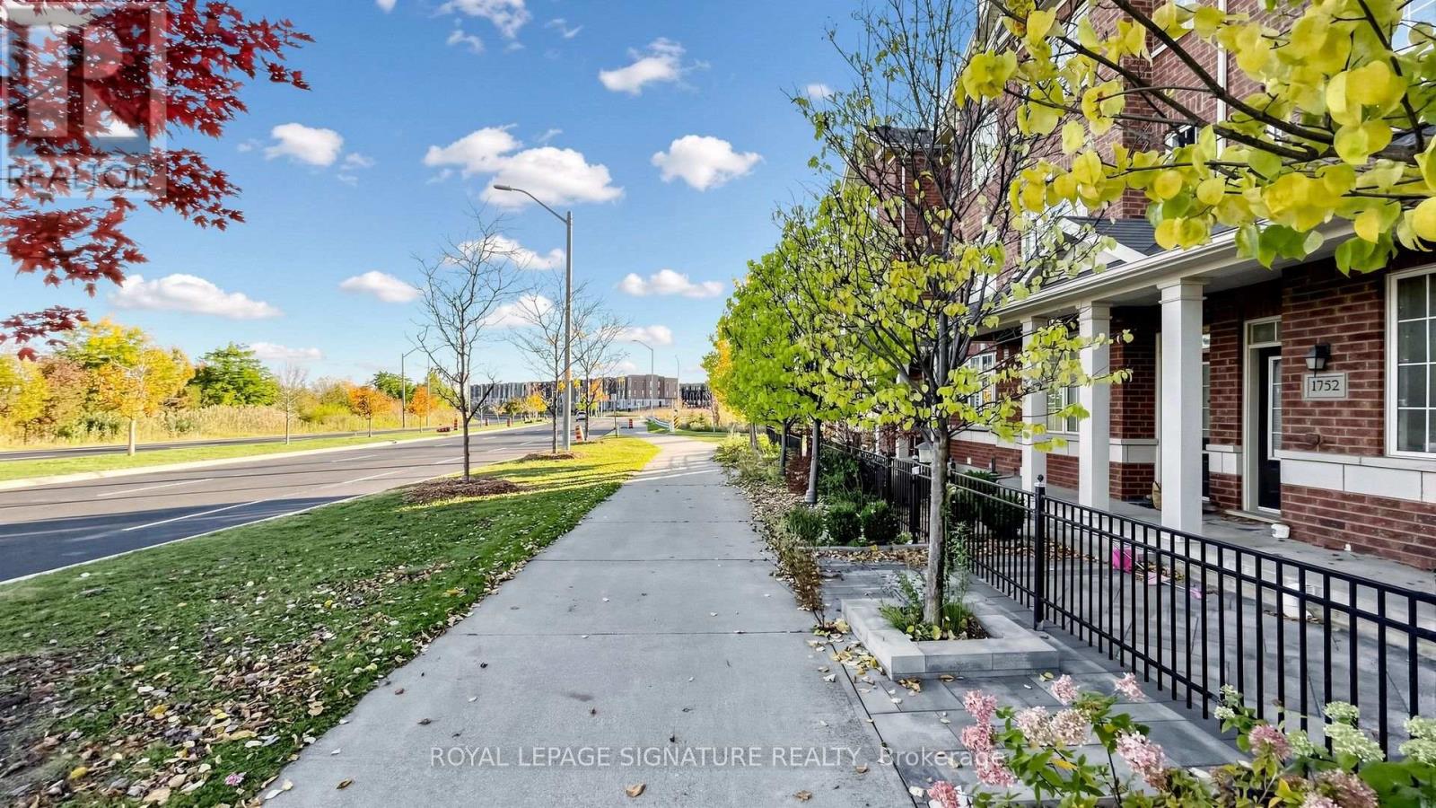 1754 Donald Cousens Parkway, Markham, ON photo 16