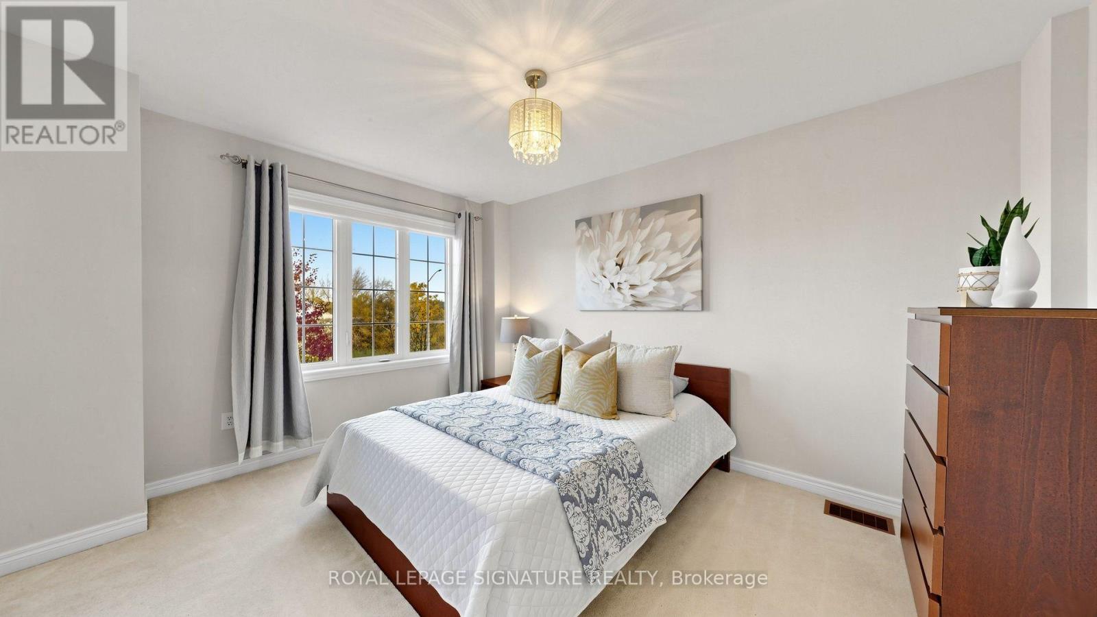 1754 Donald Cousens Parkway, Markham, ON photo 7