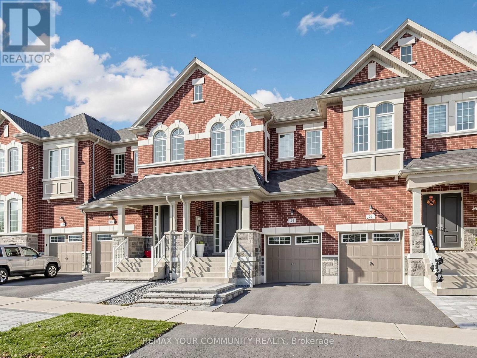 96 DRIZZEL CRESCENT - 1
