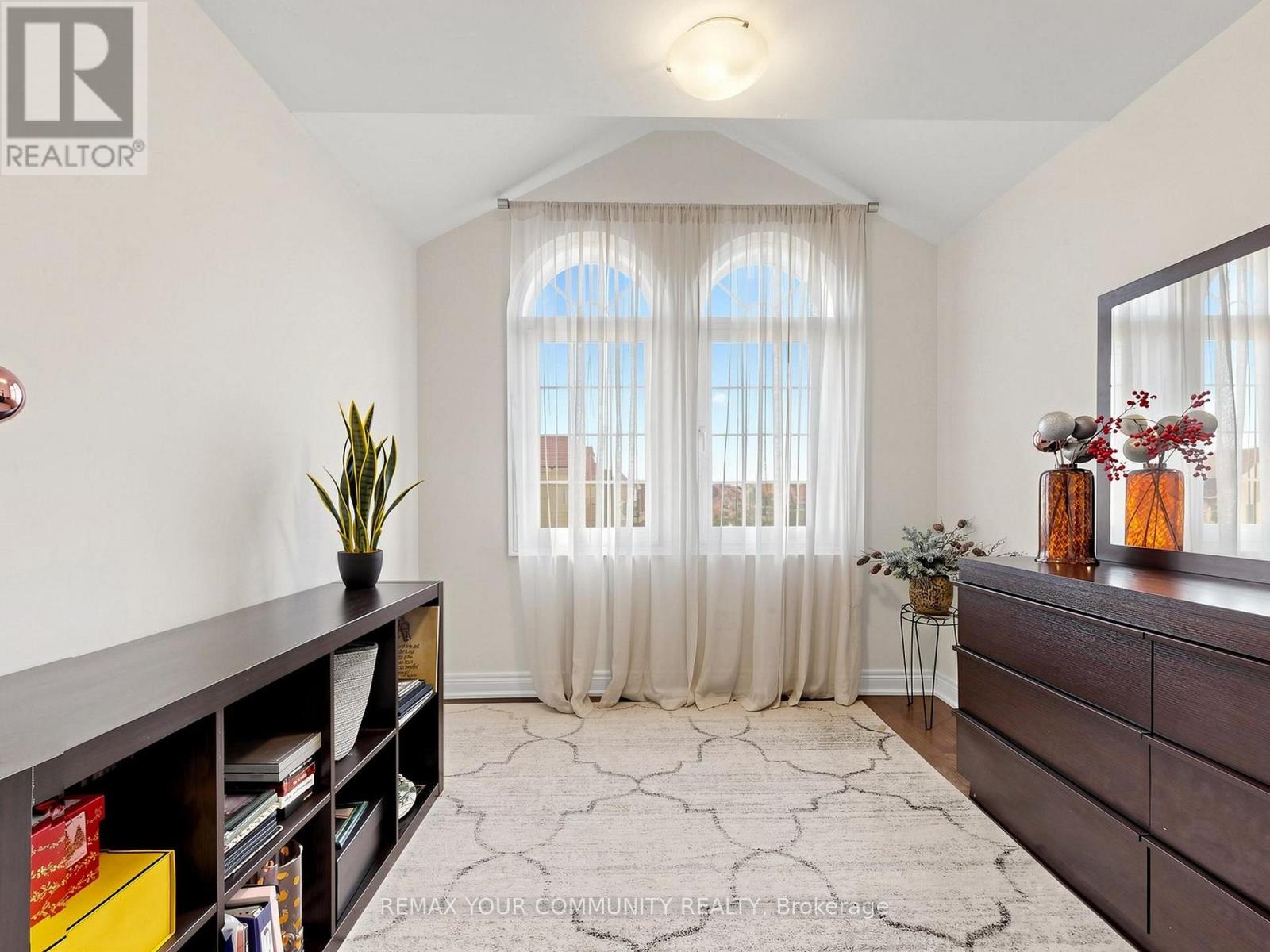 96 DRIZZEL CRESCENT - 29