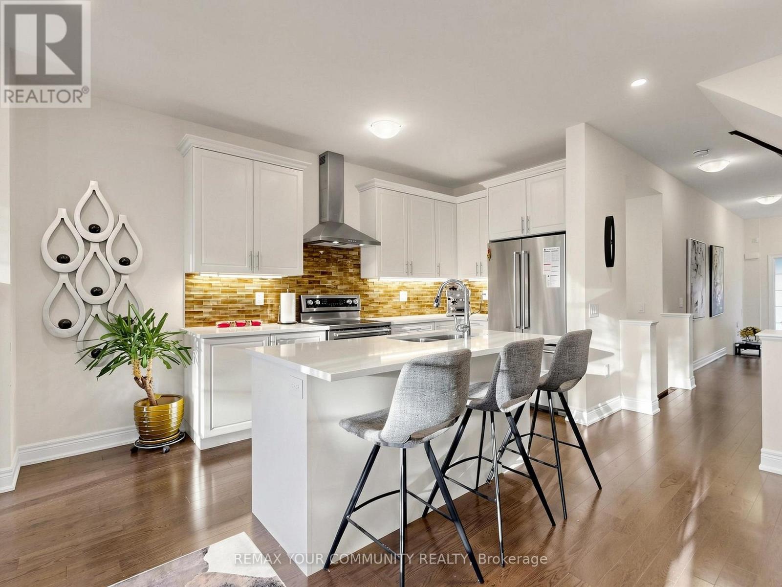 96 DRIZZEL CRESCENT - 8