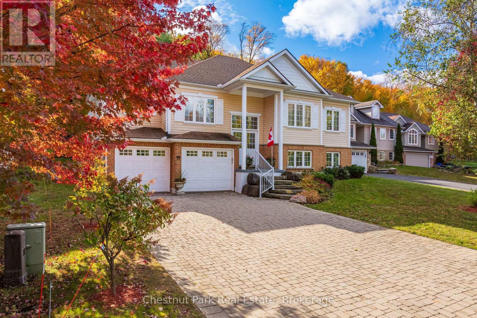27 KENDRA CRESCENT, Huntsville