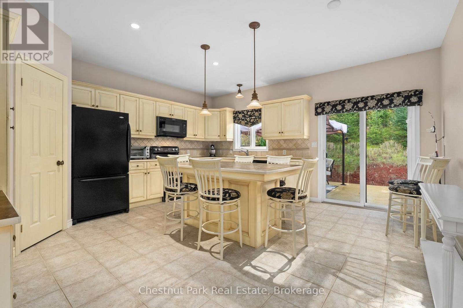 27 KENDRA CRESCENT, Huntsville — photo 11