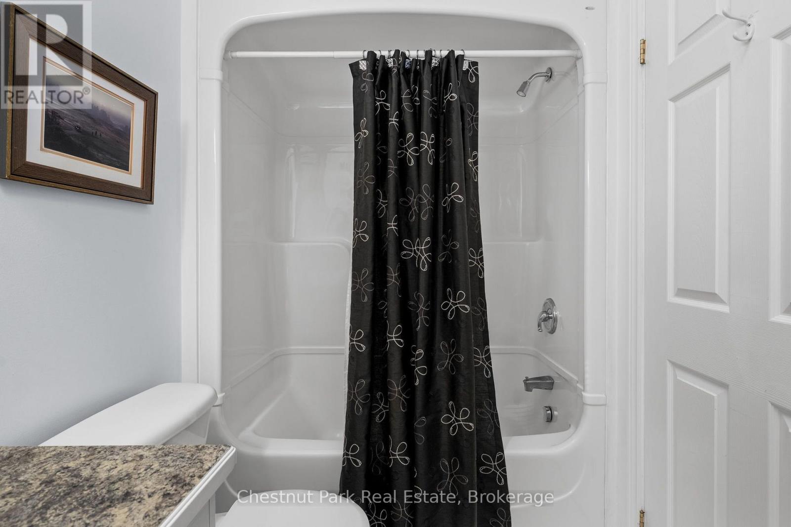 27 KENDRA CRESCENT - 19