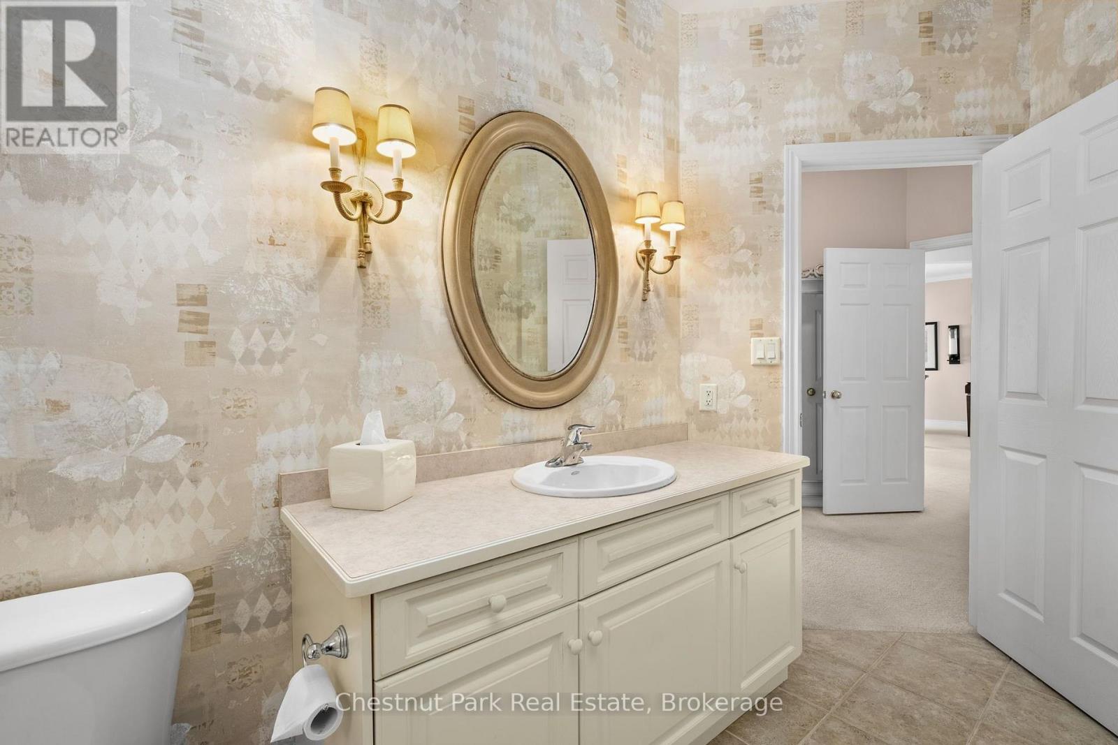 27 KENDRA CRESCENT - 23