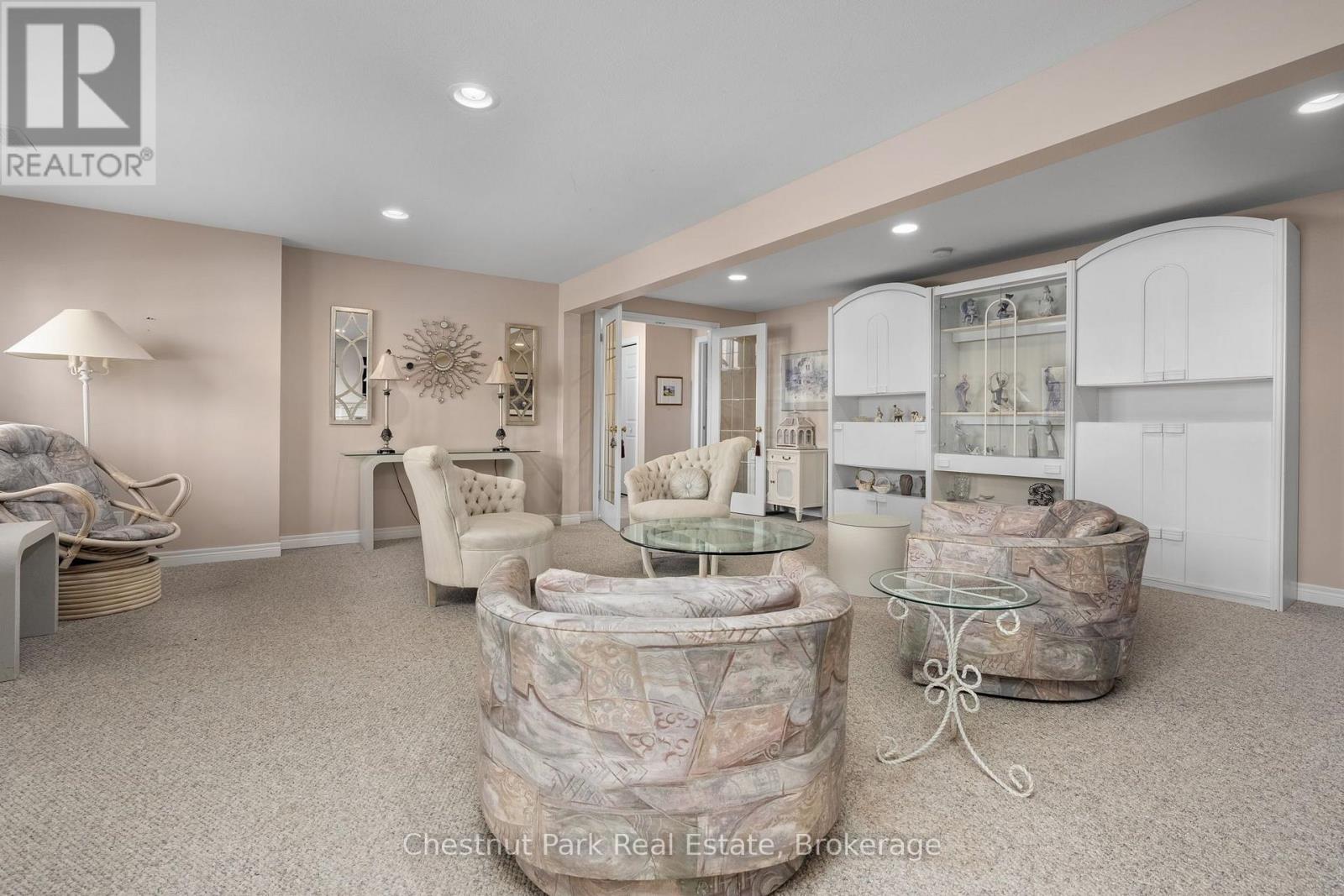 27 KENDRA CRESCENT - 29