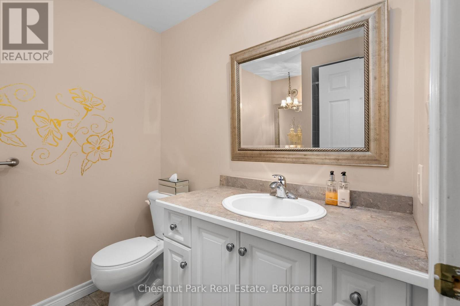 27 KENDRA CRESCENT - 31