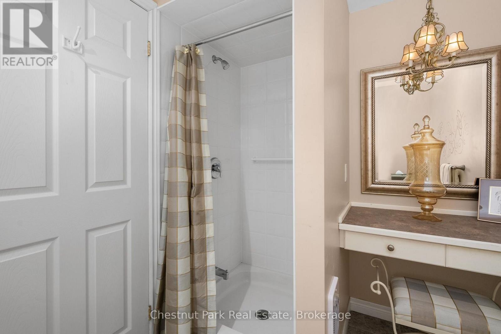 27 KENDRA CRESCENT - 32