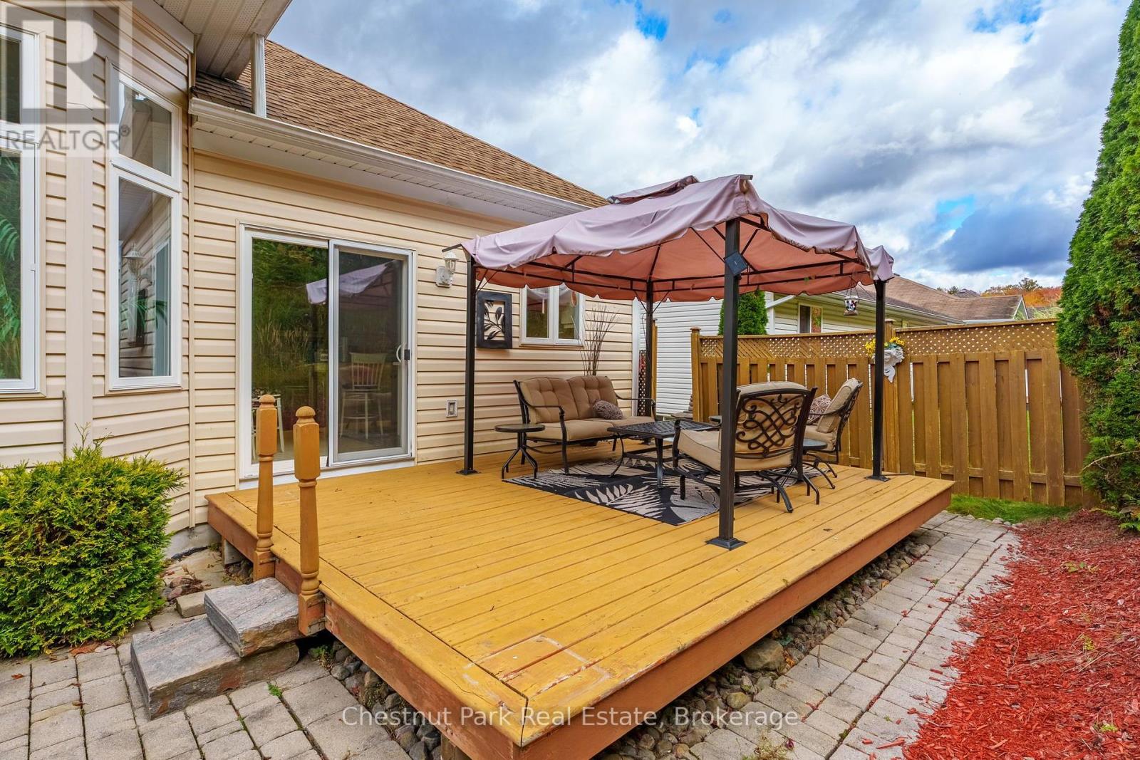 27 KENDRA CRESCENT - 37