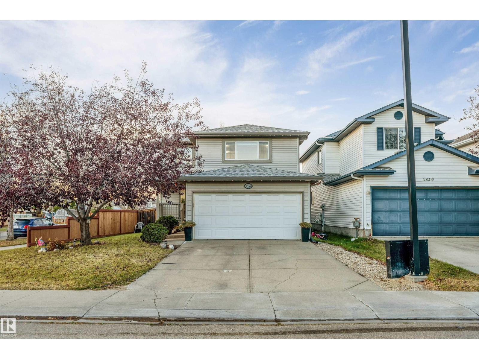 1828 36 AV NW, Edmonton, Alberta, T6T1S8