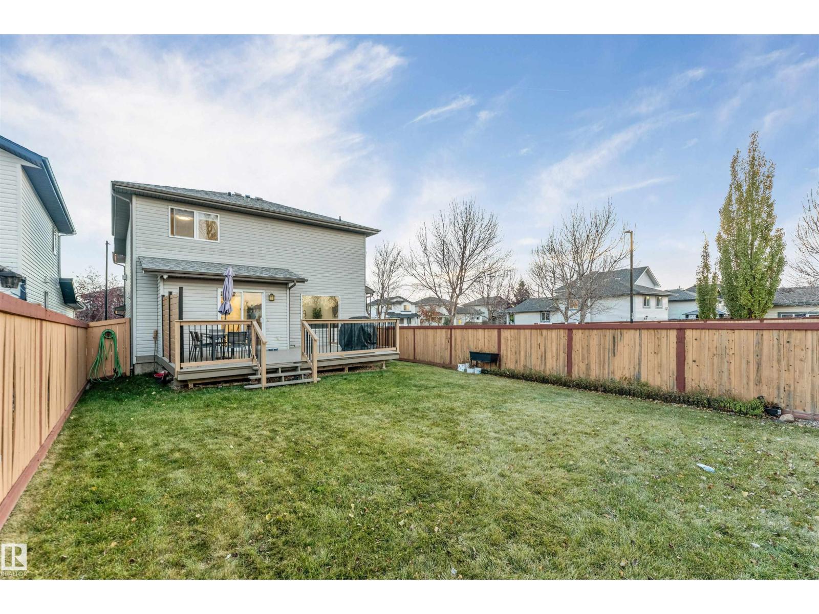 1828 36 AV NW, Edmonton — photo 4