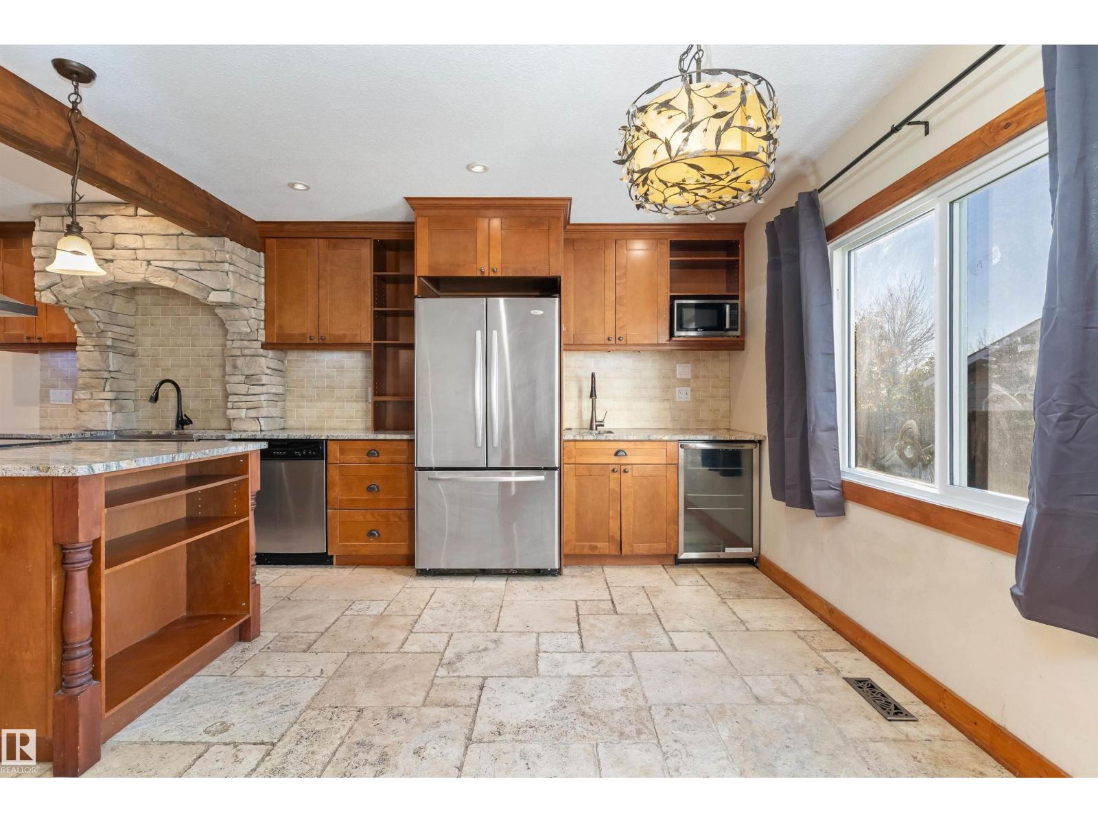 18729 95A AV NW, Edmonton — photo 7