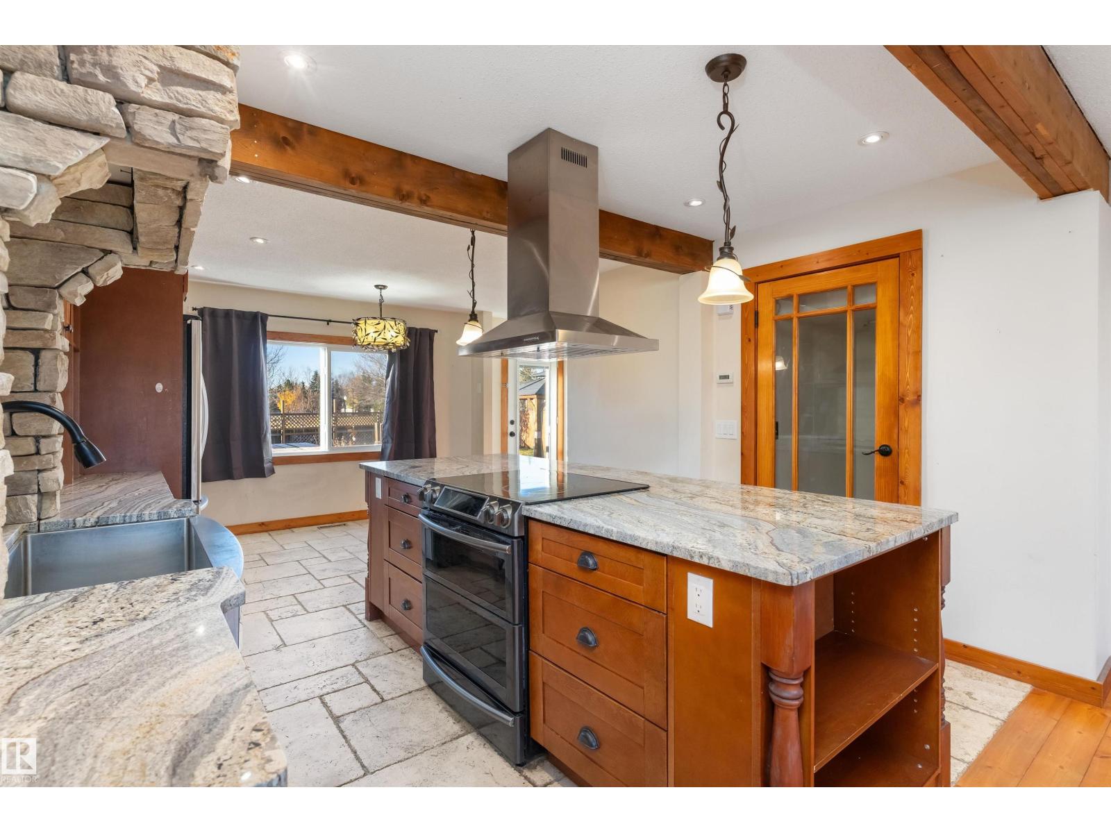 18729 95A AV NW, Edmonton — photo 14
