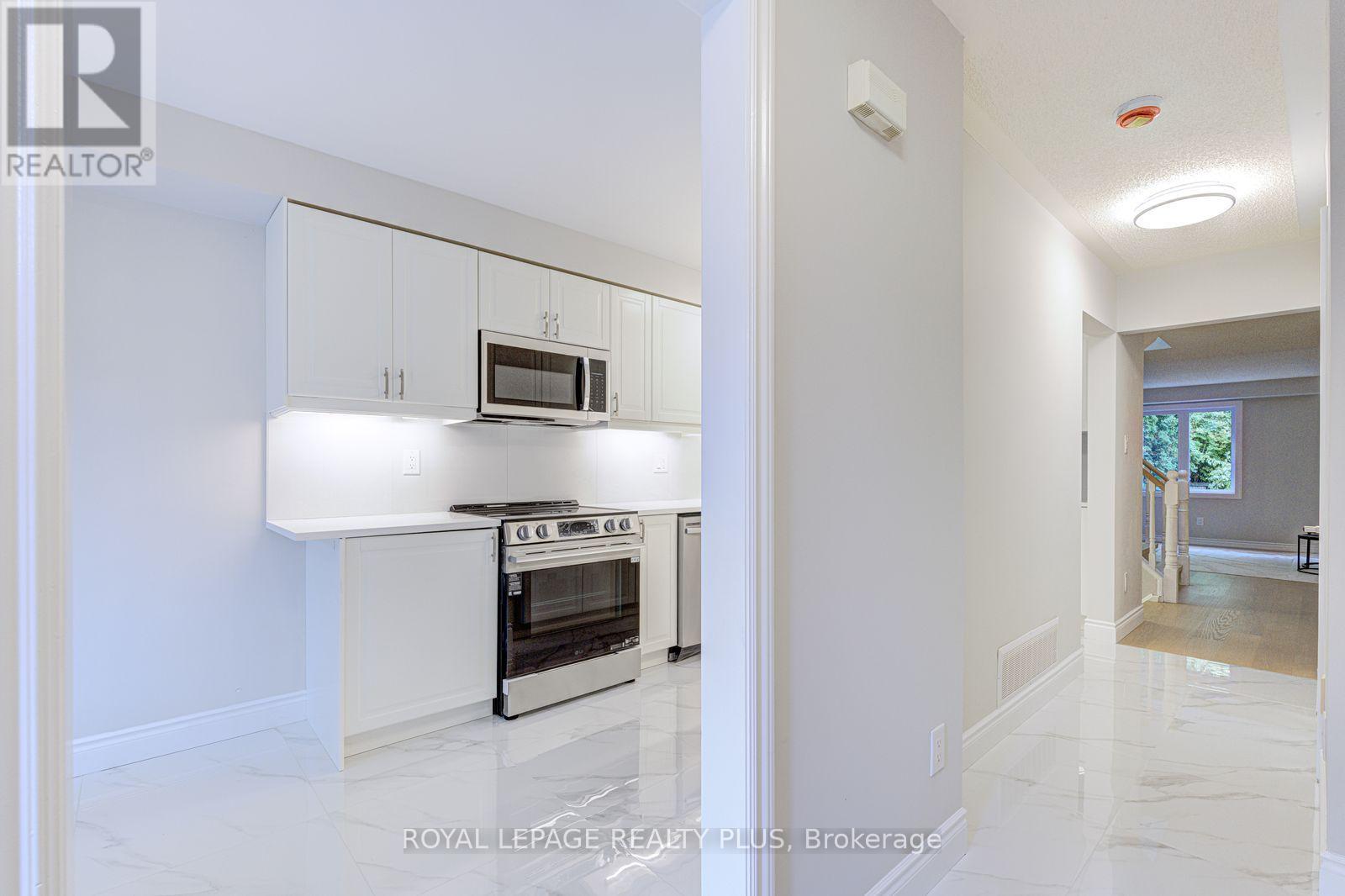 3- 5490 Glen Erin Drive, Mississauga, ON photo 4