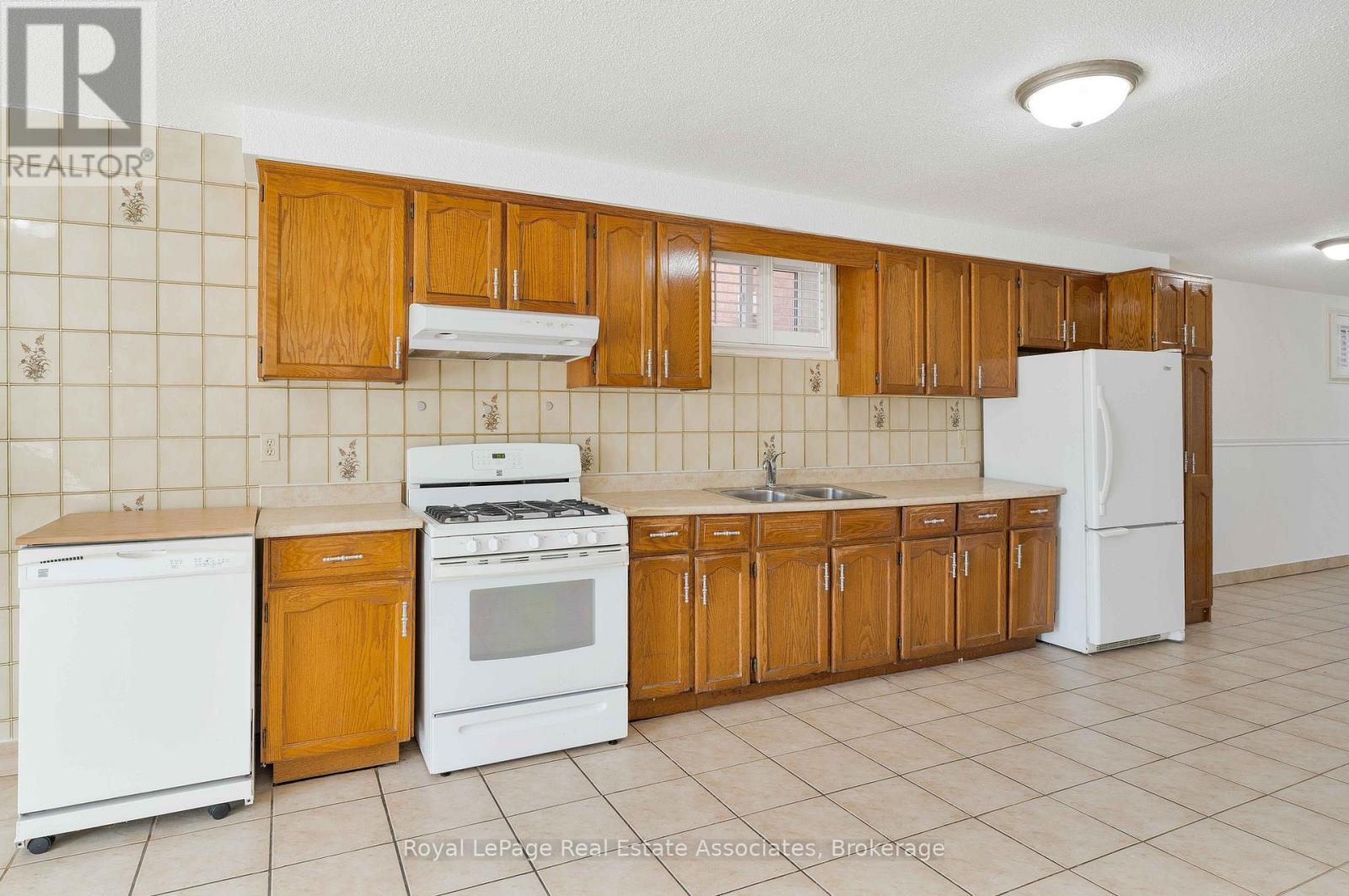 7 Capstan Court, Toronto, ON photo 32