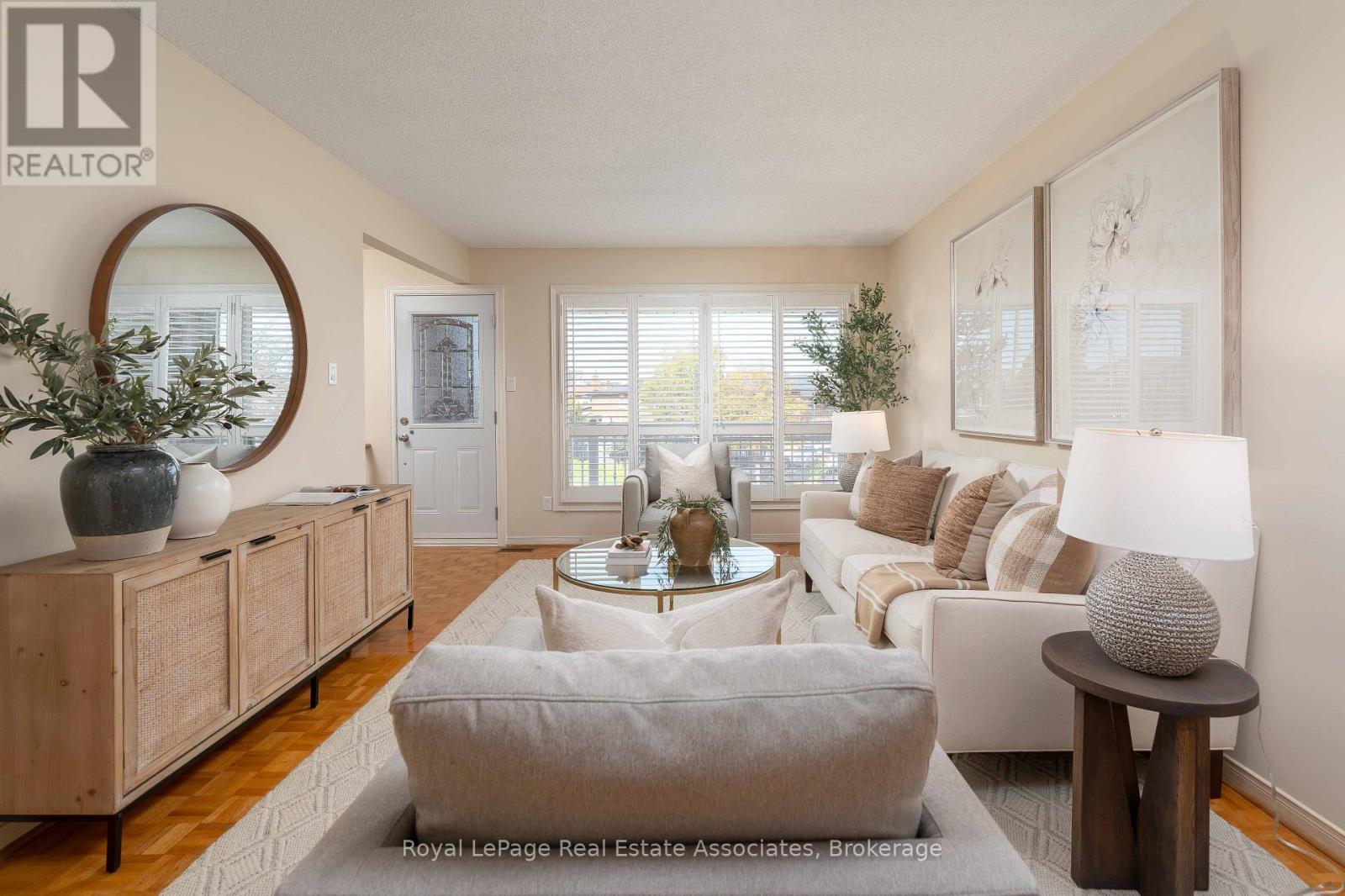 7 Capstan Court, Toronto, ON photo 8
