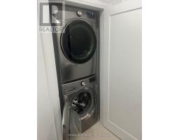 27 Oakview Avenue, Toronto, ON M6P3J3 Photo 13