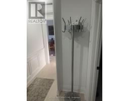 27 Oakview Avenue, Toronto, ON M6P3J3 Photo 9