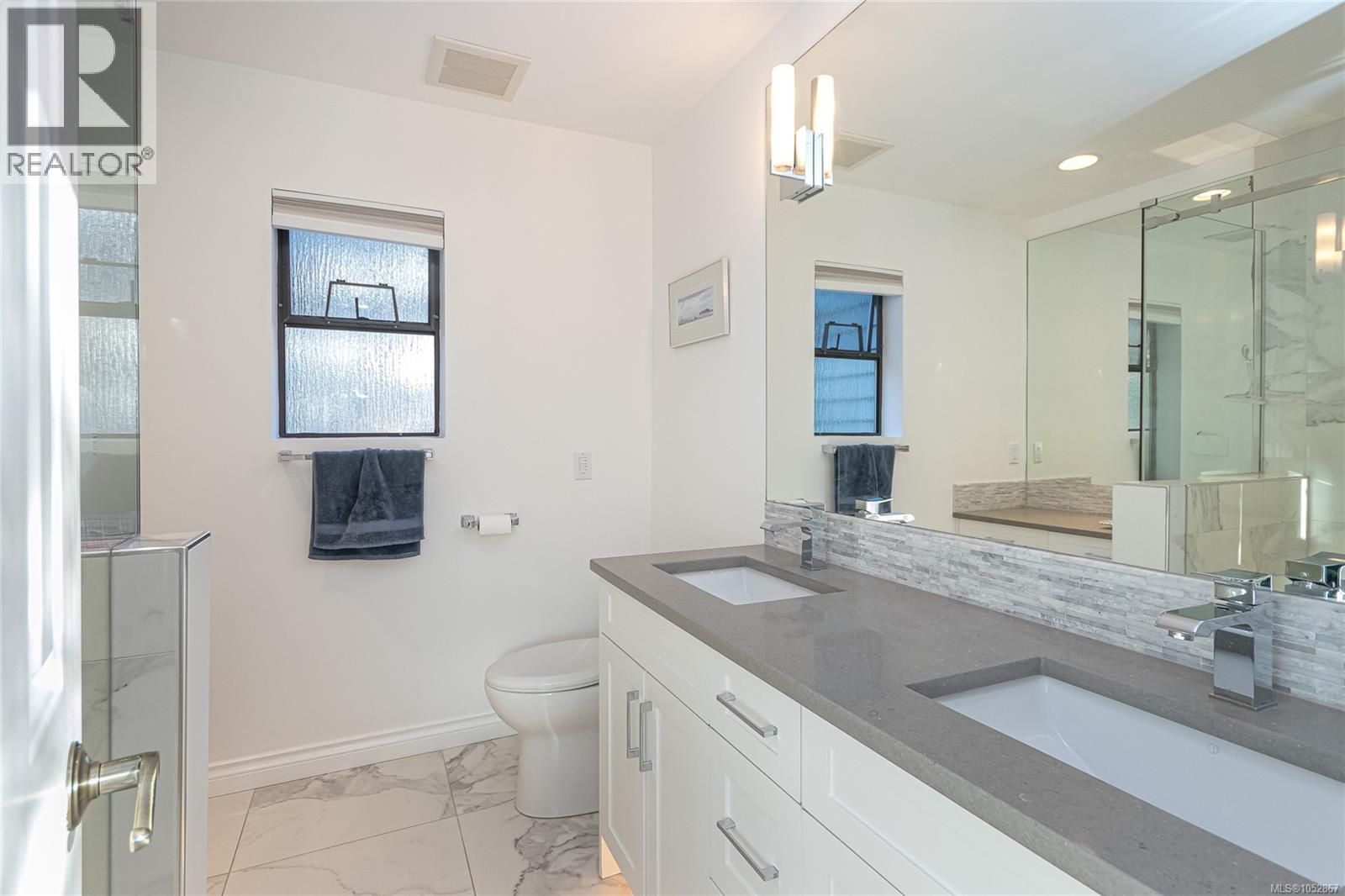 878 Denford Cres - 19