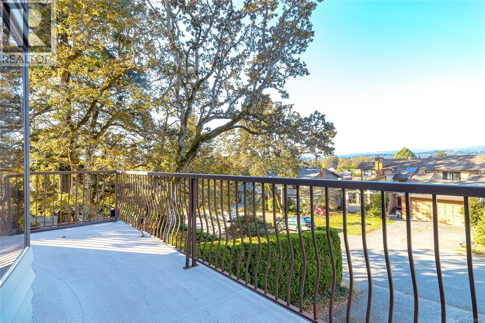 878 Denford Cres - 40