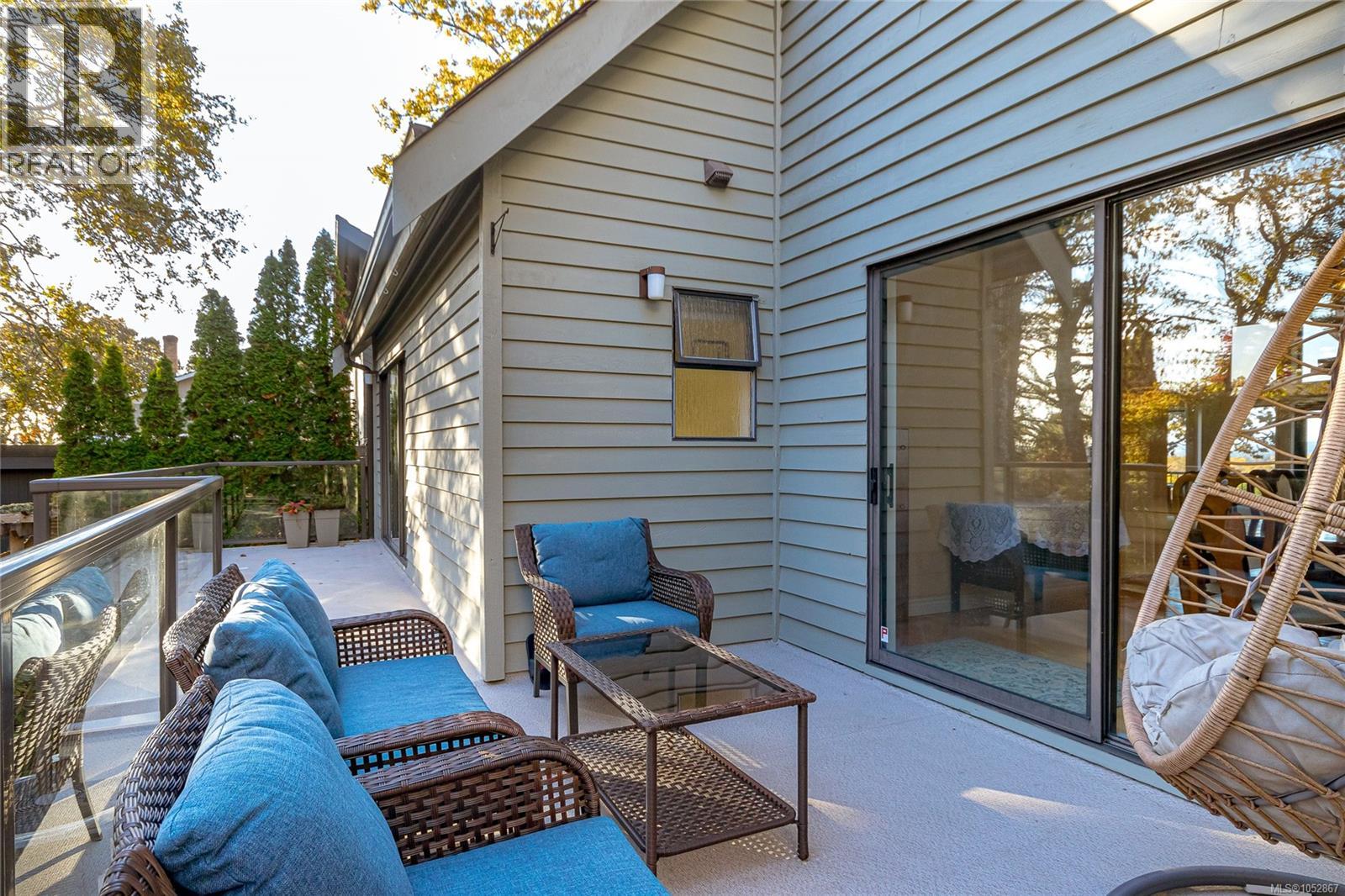  878 Denford Crescent, Saanich