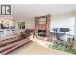Patio - 846 Pepin Cres, Saanich, BC V8Z6V6 Photo 6