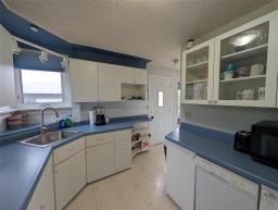 460 Sample Road, Rapid City, MB R0K1W0 Photo 23