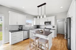 Loft - 14 Blackheath Close, Winnipeg, MB R2N0H9 Photo 8