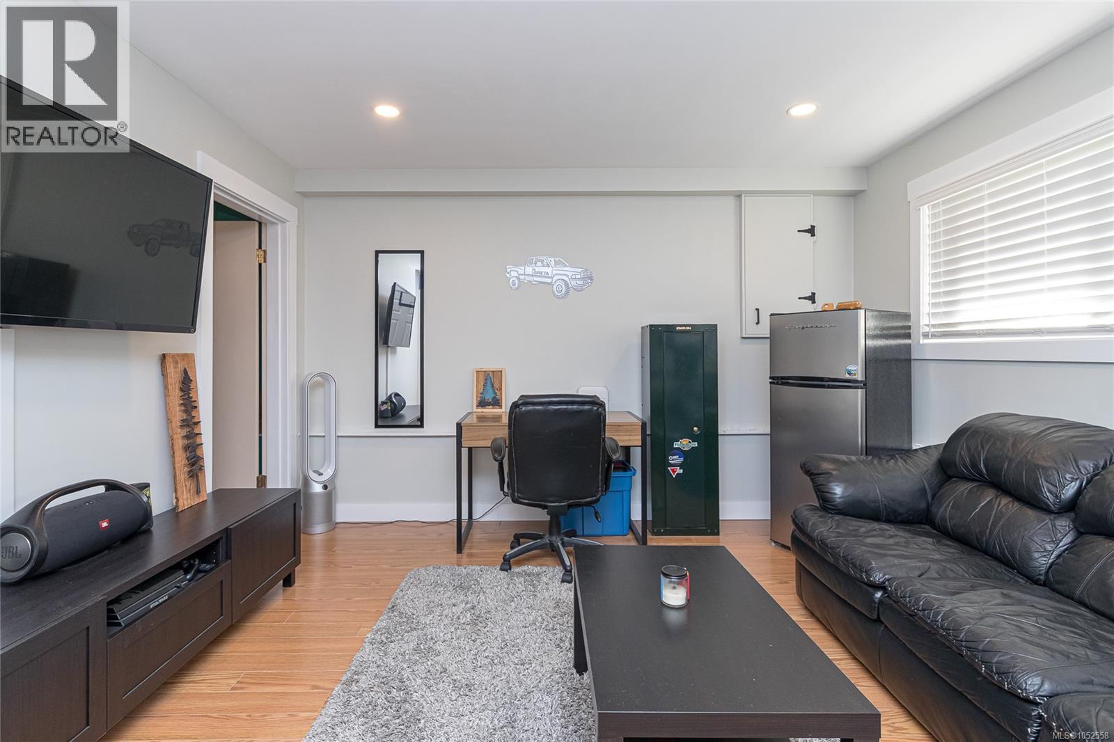 1650 Yeo St - 27