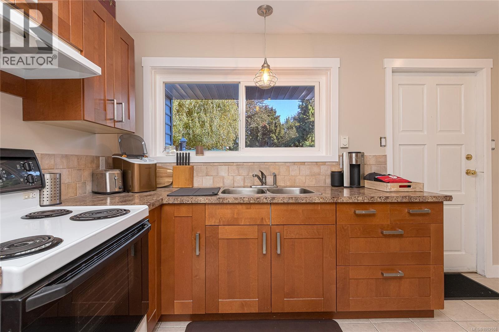 1650 Yeo St - 29
