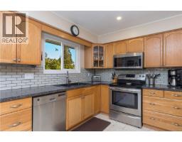 Bathroom - 1650 Yeo St, Nanoose Bay, BC V9P9C7 Photo 10