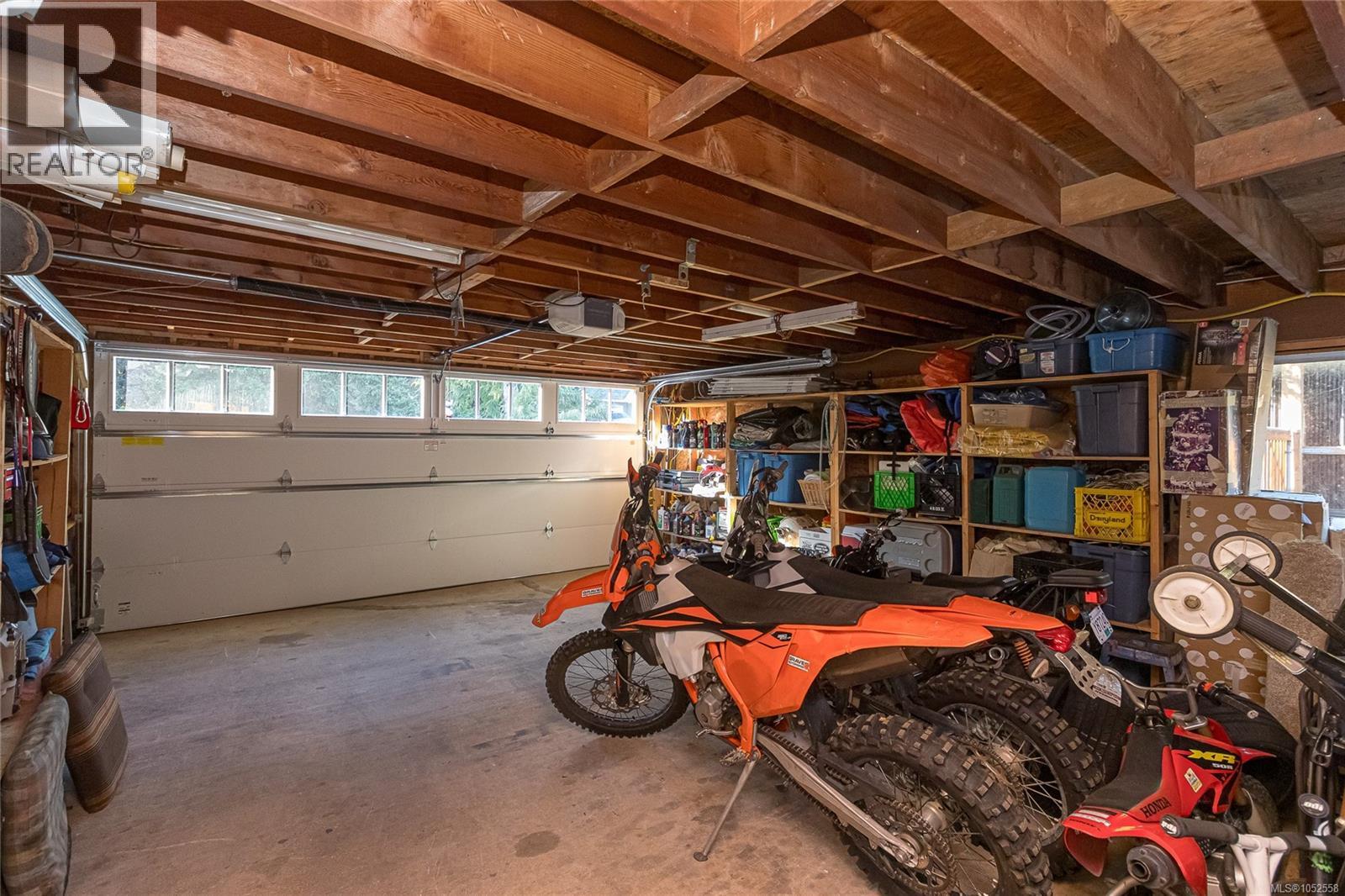 1650 Yeo St - 34