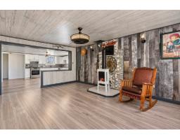 Living room - 31 Ch. Du Bord-de-l'eau, Fort Coulonge, QC J0X1V0 Photo 7