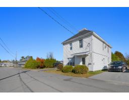 27 Rue Albert, Fort Coulonge, QC J0X1V0 Photo 28