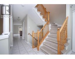Upper Unit - 75 Millburn Drive, Clarington, ON L1C5L6 Photo 15