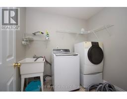 Upper Unit - 75 Millburn Drive, Clarington, ON L1C5L6 Photo 24