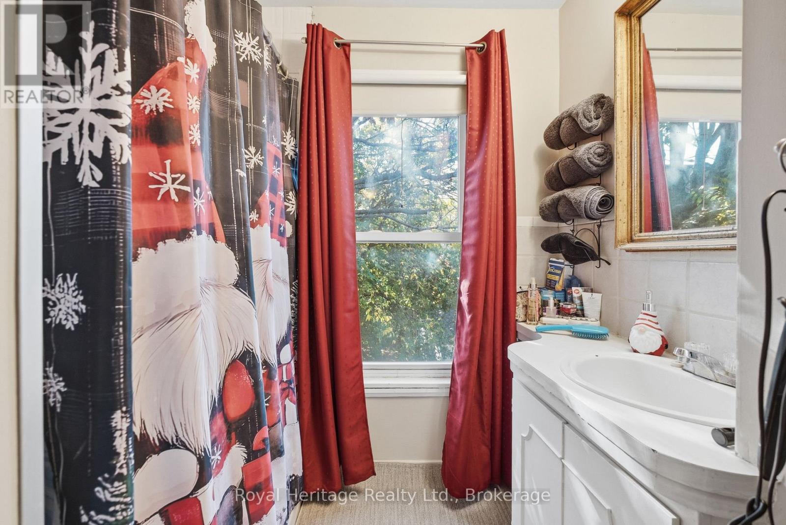 165 Colborne Street, Oshawa, ON photo 29