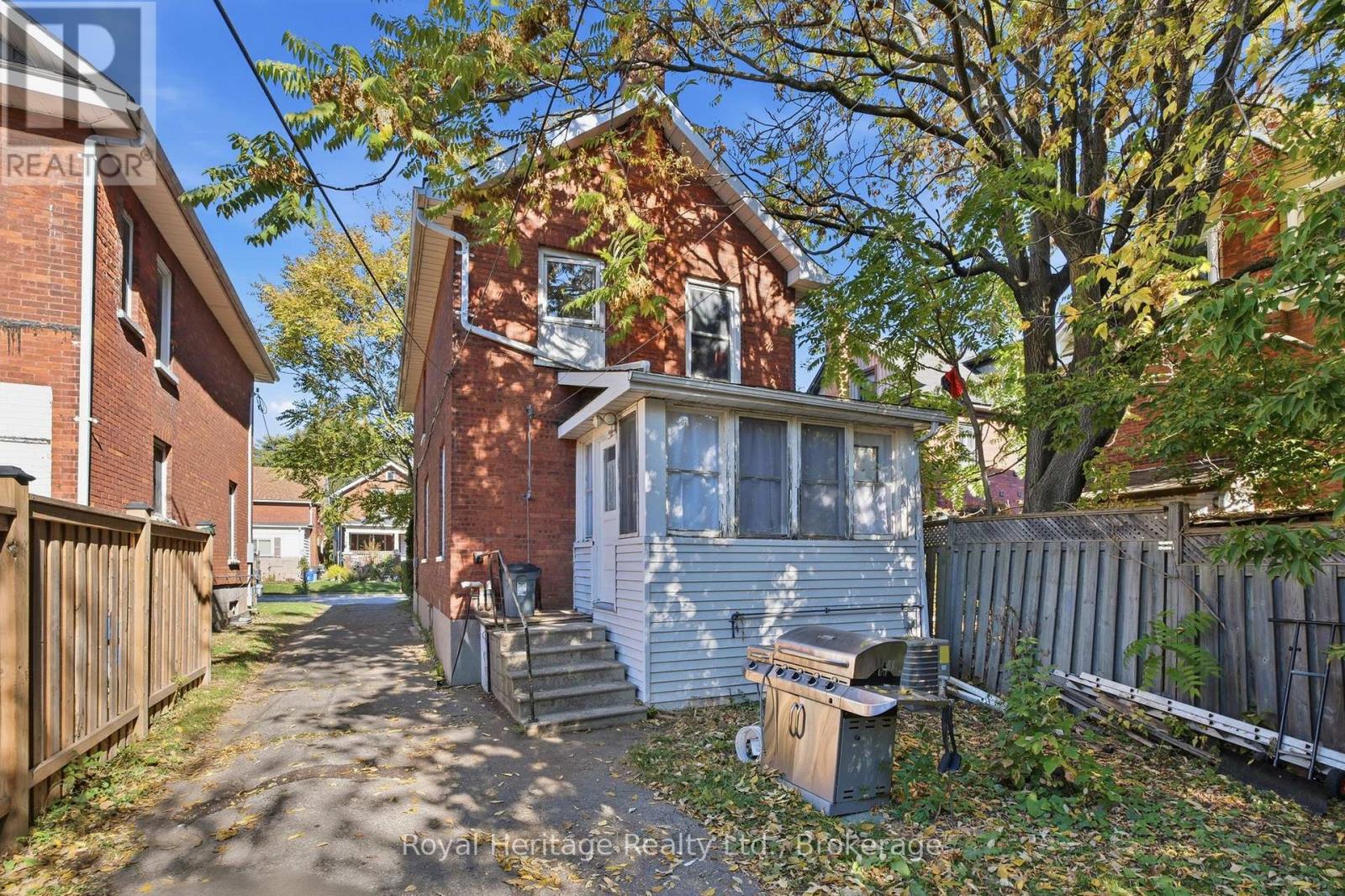165 Colborne Street, Oshawa, ON photo 33