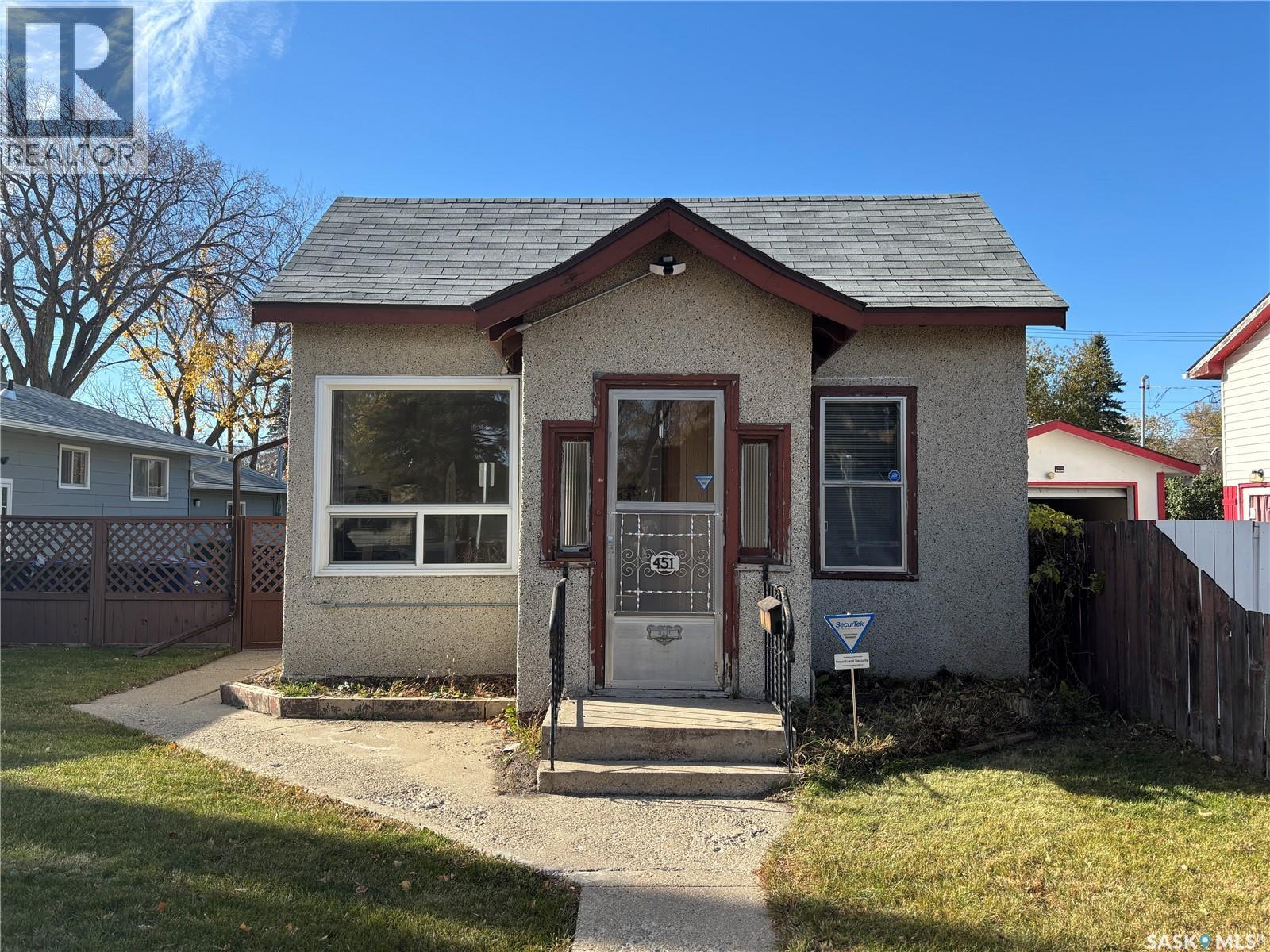 451 T AVENUE S, Saskatoon