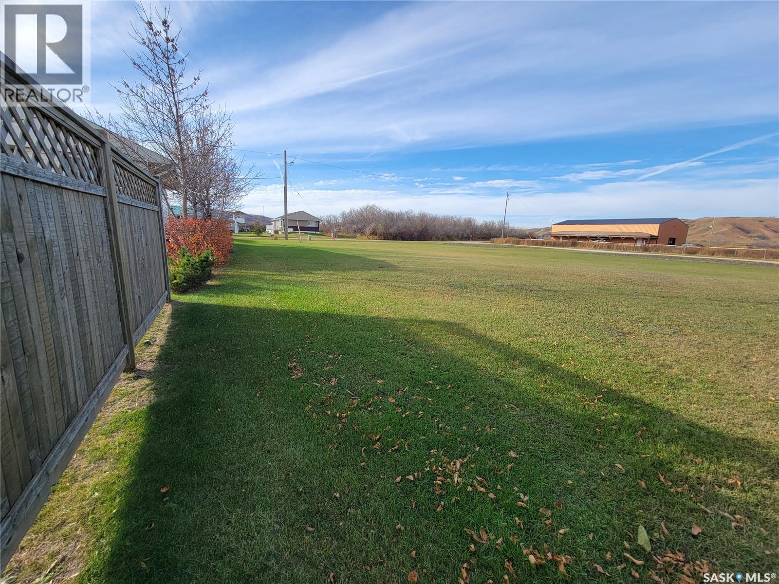29 & 31 Larocque DRIVE — photo 3