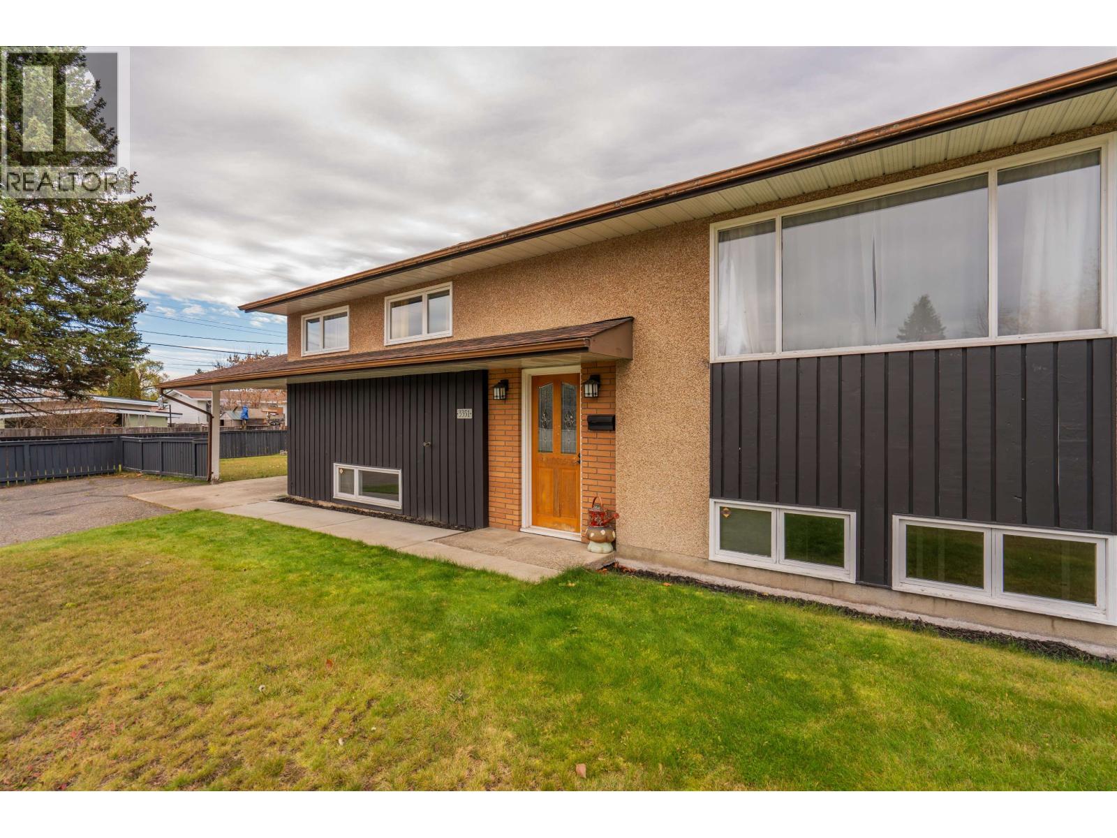 3351 HAMMOND AVENUE - 3