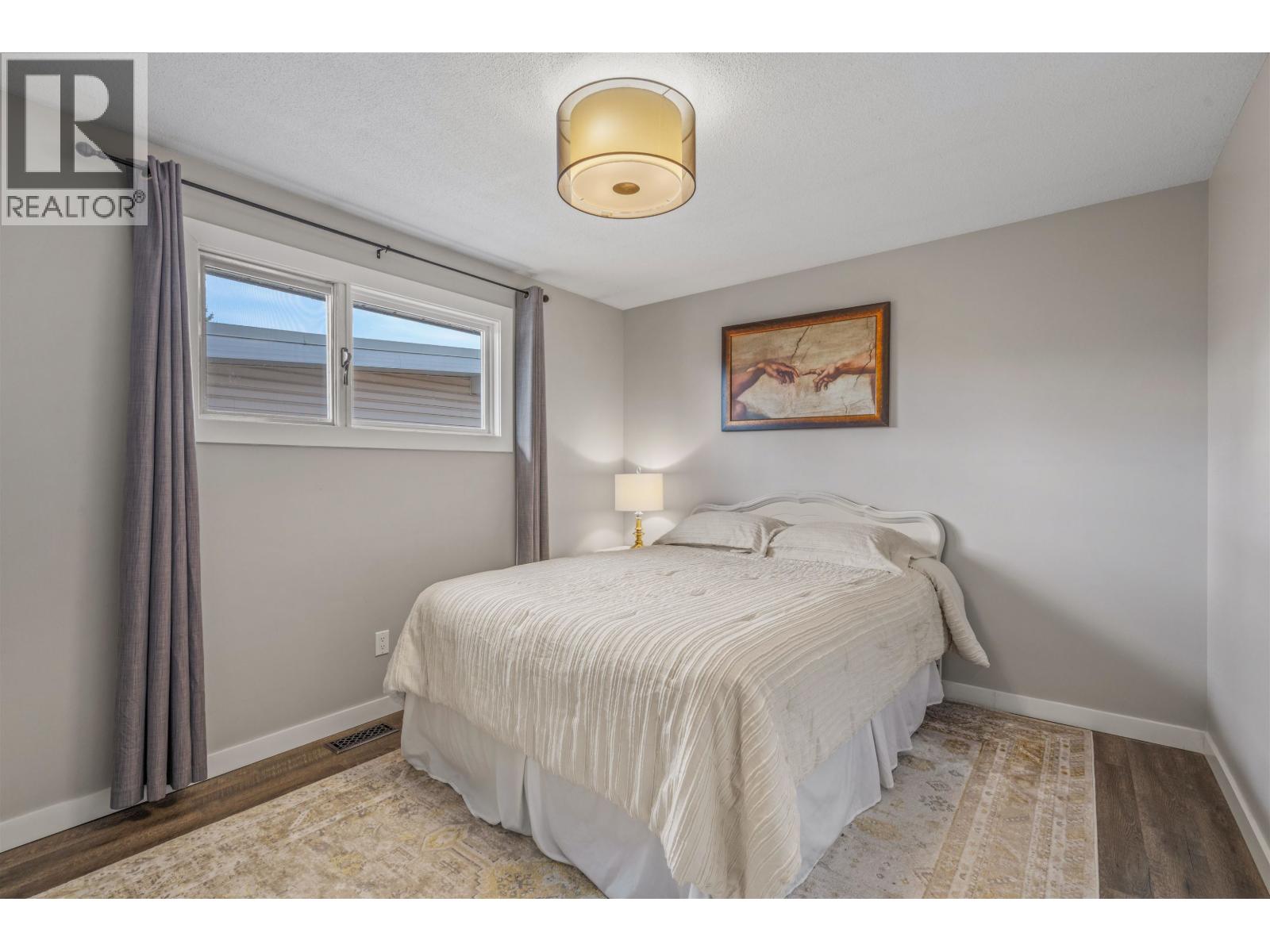 3351 HAMMOND AVENUE - 15