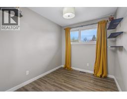 Photo 17 of 35, 3351 HAMMOND AVENUE · Prince George, BC