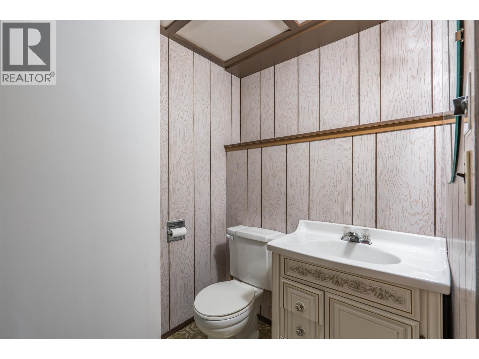 3351 HAMMOND AVENUE - 23
